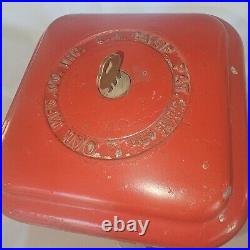 Vtg Red Oak Acorn 1 Cent Gumball /Peanut Machine & Key
