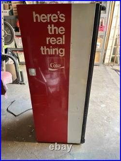Working! 1960's Vintage Coca-Cola Vending Machine Cavalier CSS-64